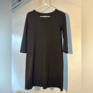 Gap knee length long sleeve dress size small black